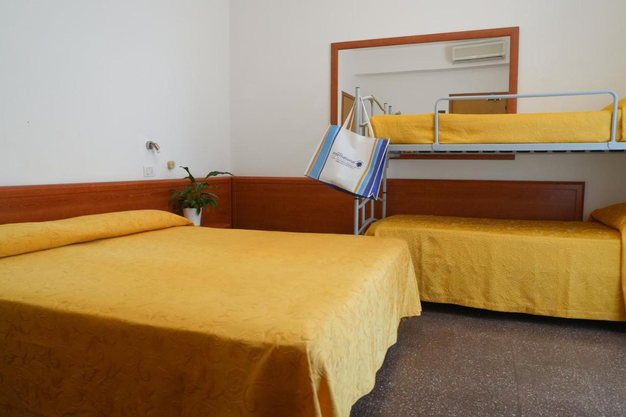 Hotel International Gabicce Mare Exterior photo