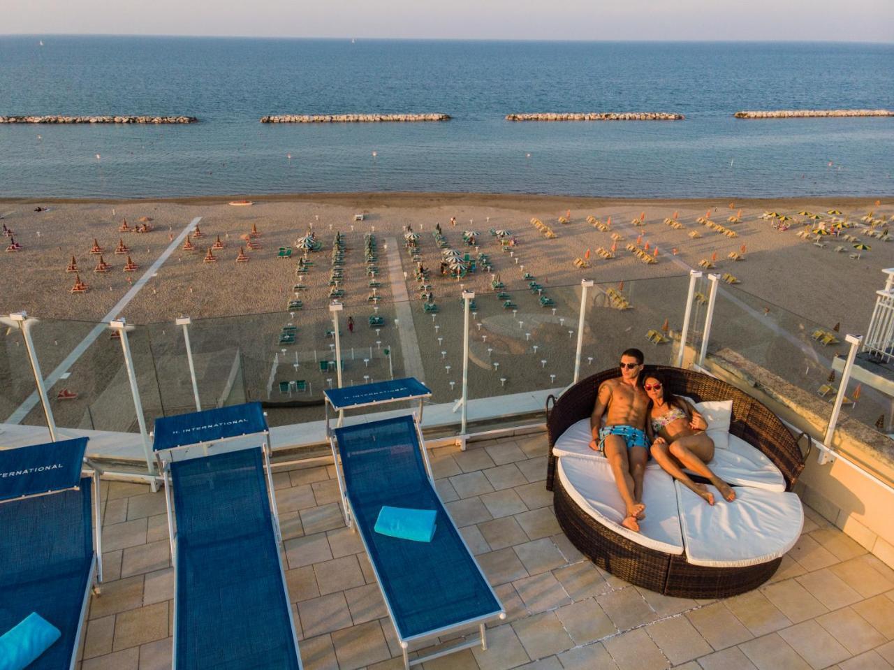 Hotel International Gabicce Mare Exterior photo